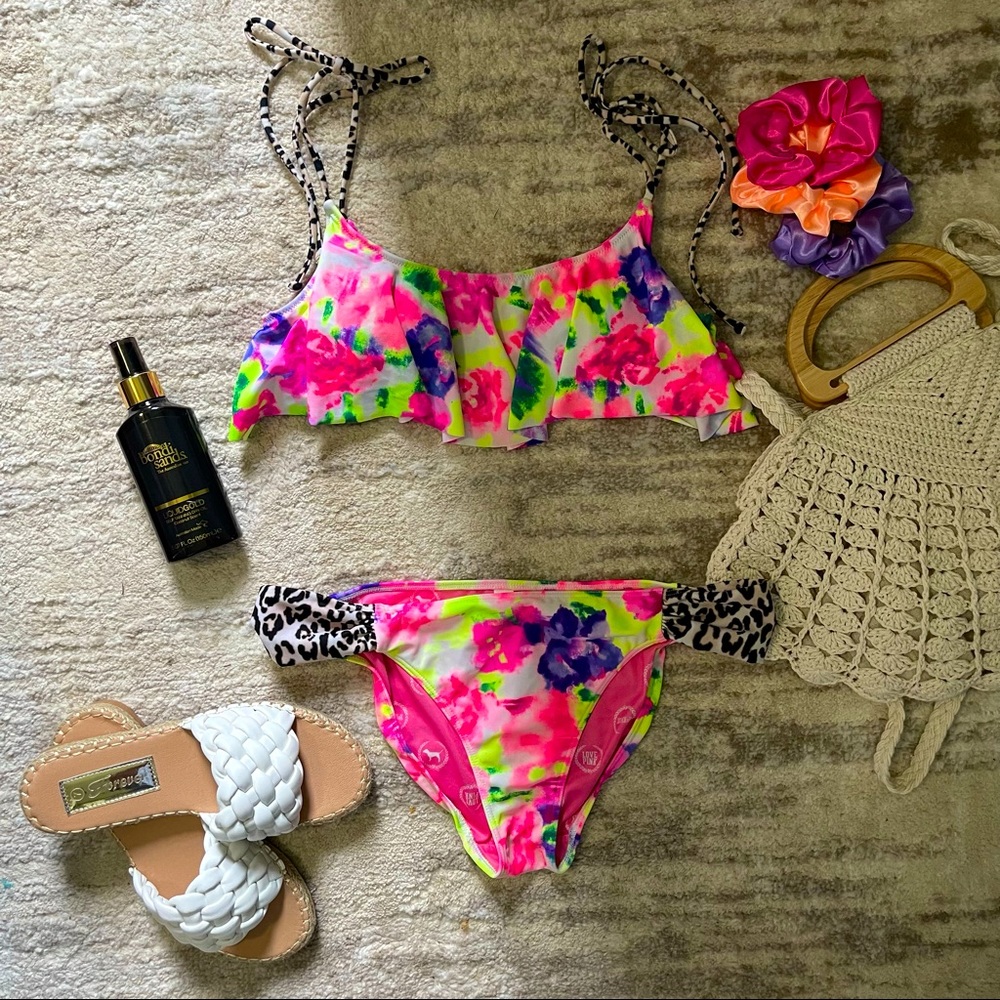 🌸PINK Victoria’s Secret Floral & Leopard Bikini